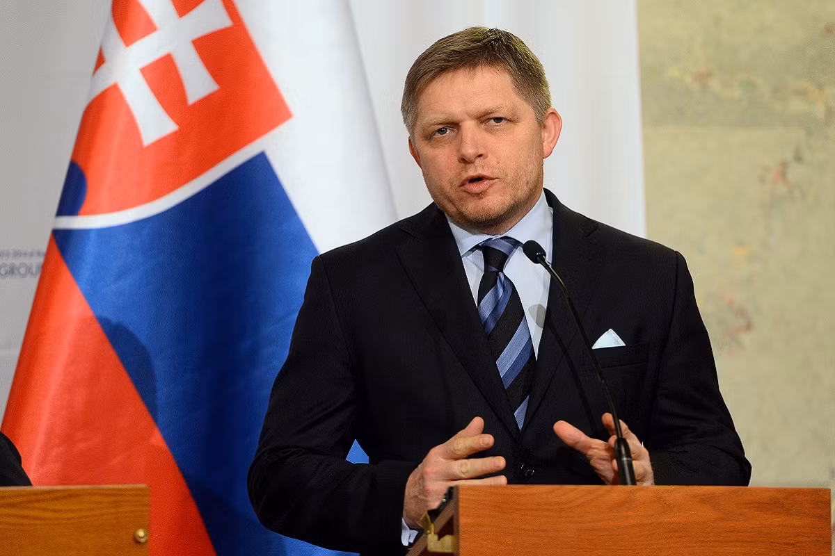 thay gi tu viec thu tuong slovakia bi ban - anh 1.jpg -0