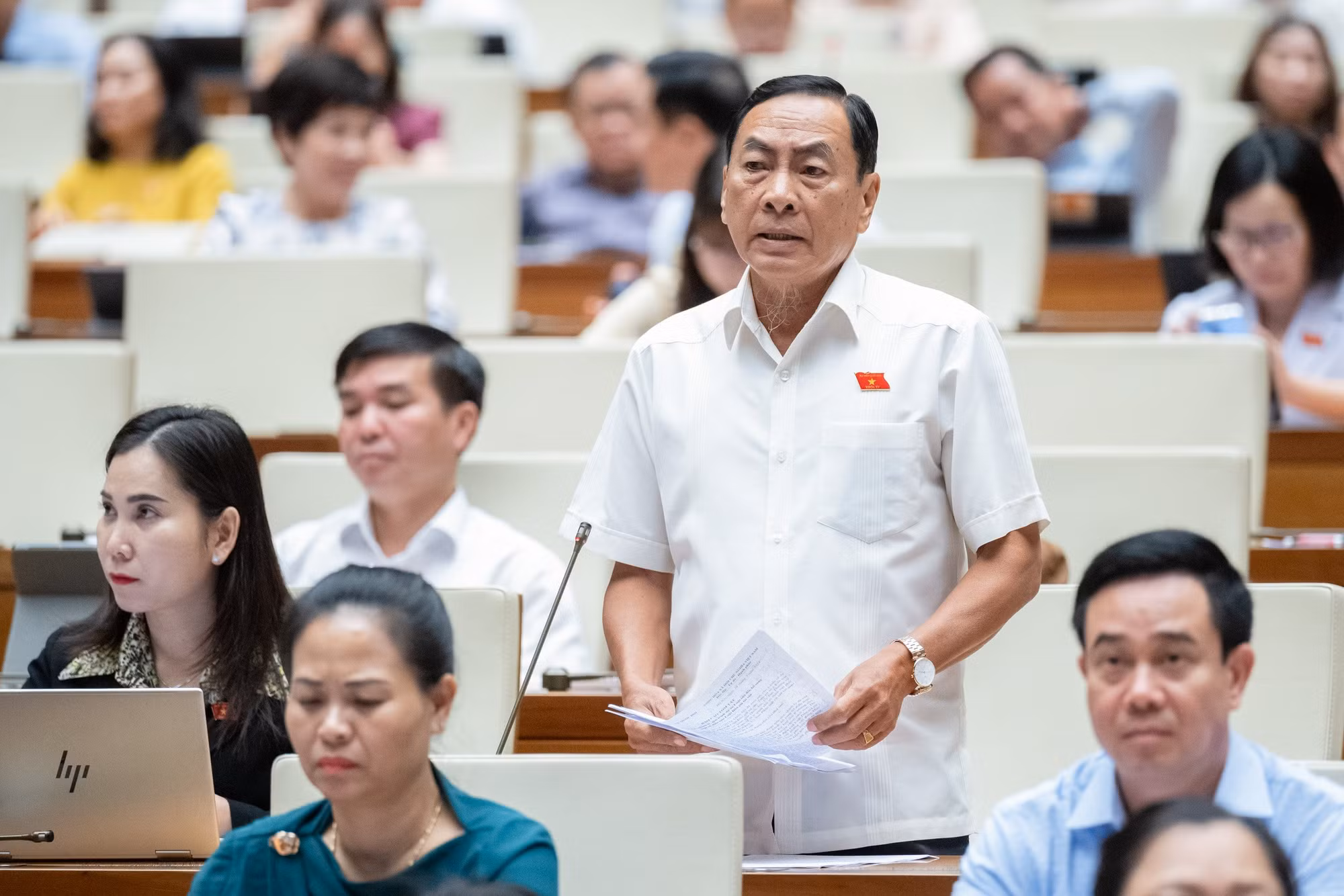 Đại biểu Quốc hội kiến nghị đưa đấu giá biển số xe vào Luật Đấu giá tài sản (sửa đổi) -0