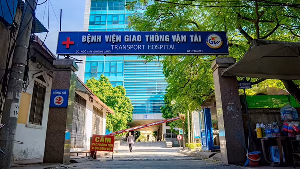 3 người bị thương trong vụ cháy nhà 5 tầng ở Trung Kính giờ ra sao?