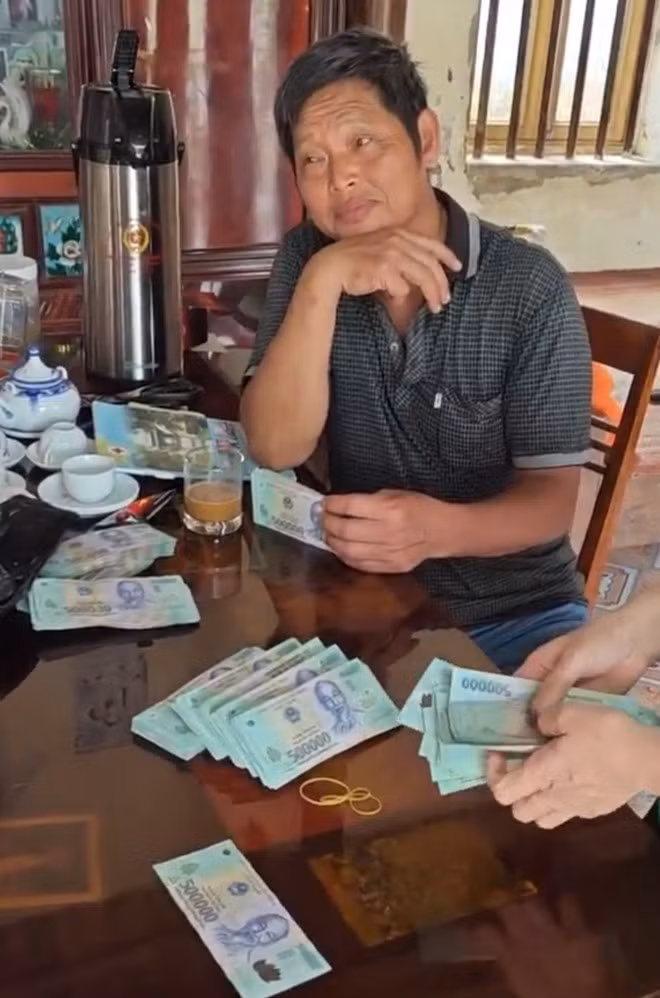 Nêu sai phạm về đất đai rồi tống tiền nguyên Bí thư, Chủ tịch xã 500 triệu -0