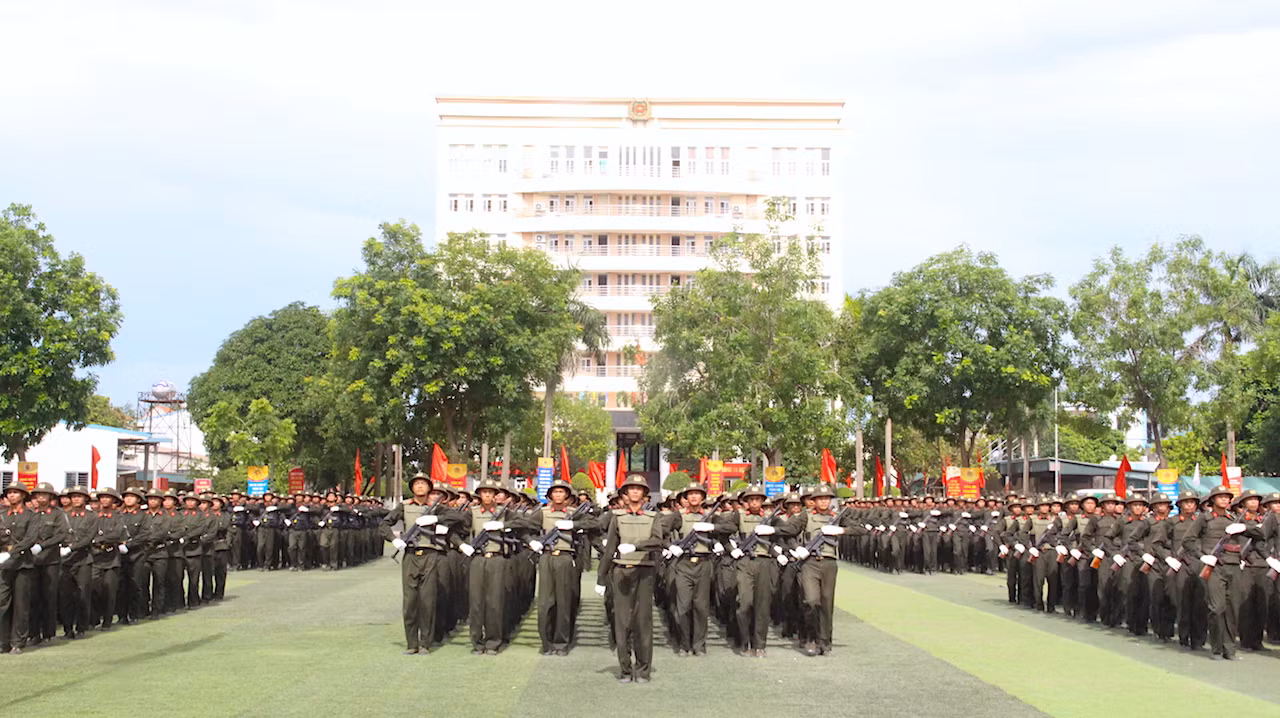 Hơn 16.000 chiến sĩ nghĩa vụ hoàn thành khoá huấn luyện tại Bộ Tư lệnh Cảnh sát cơ động -0