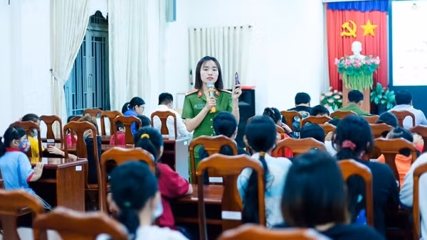 Nữ Đại úy là công dân trẻ tiêu biểu của tỉnh Bình Dương