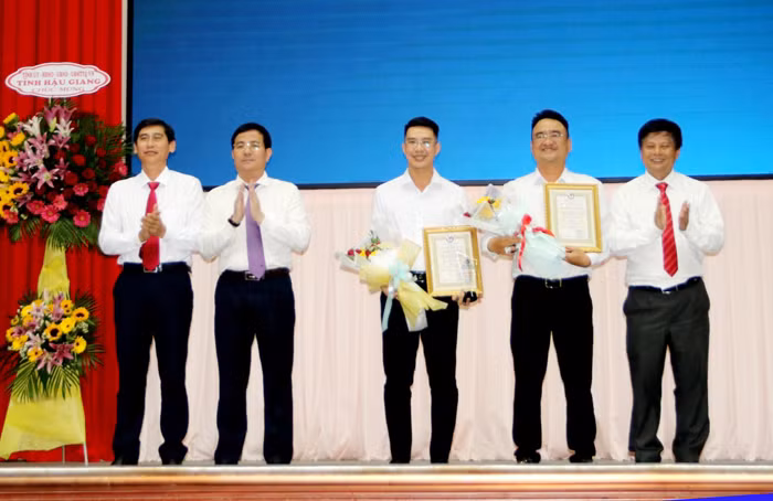 Agribank tài trợ giải Báo chí Đồng bằng sông Cửu Long lần thứ VIII - năm 2024 -0