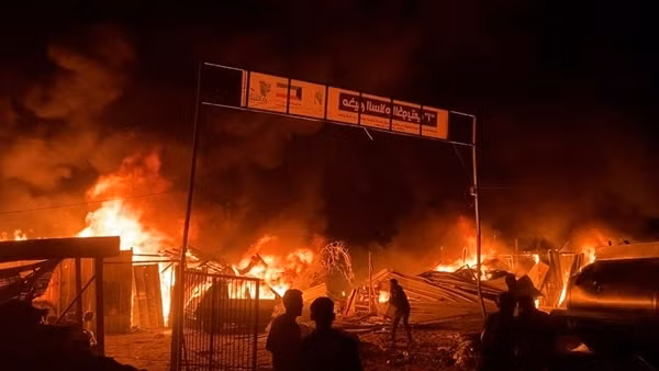 Israel không kích Rafah, ít nhất 35 người thiệt mạng