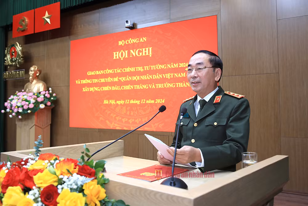 Tiếp tục coi trọng và nâng cao nhận thức về chính trị, tư tưởng trong CAND -0