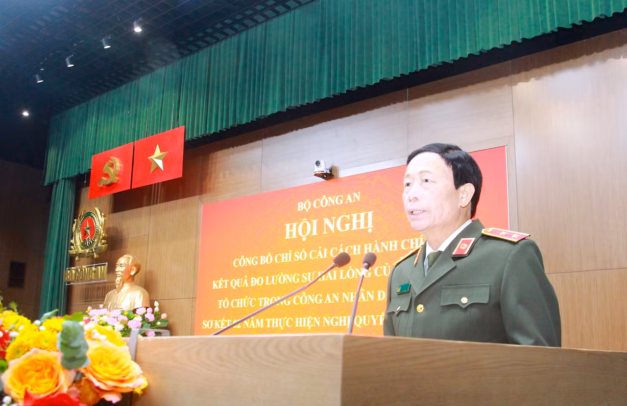 Mức độ hài lòng của người dân về giải quyết thủ tục hành chính trong CAND đạt 98,74% -0