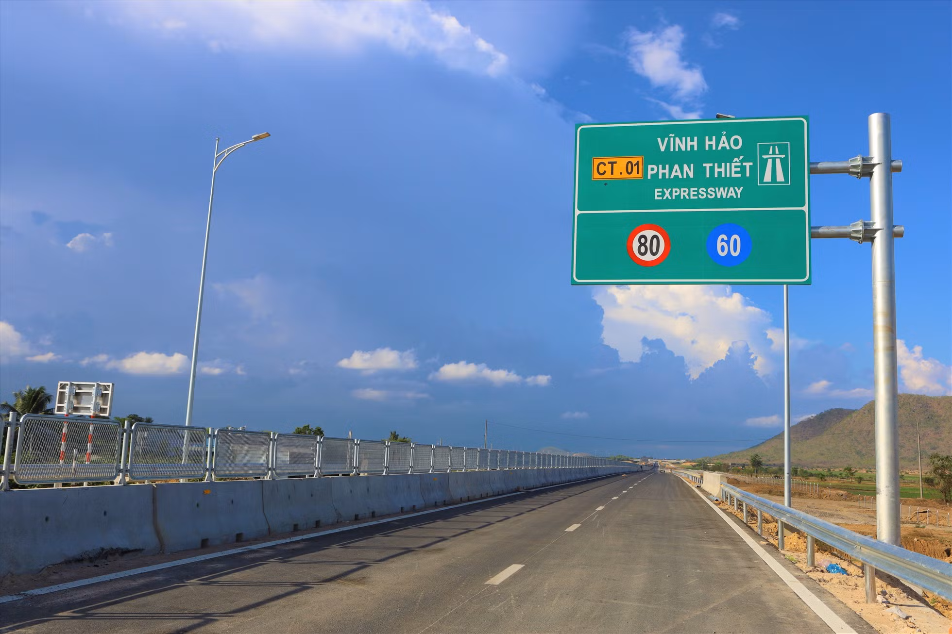 Bộ Giao thông Vận tải nói gì trước nhiều vụ TNGT trên cao tốc Vĩnh Hảo-Phan Thiết? -0