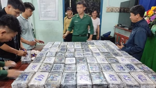 Chuyện về làng chài giúp Công an, Biên phòng thu gom ma túy trôi dạt vào bờ biển