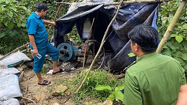 Quảng Nam xử lý kiên quyết “vàng tặc”