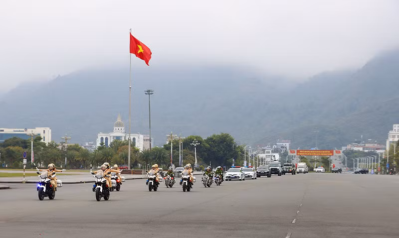 Ra quân cao điểm tấn công trấn áp tội phạm đảm bảo ANTT Tết Nguyên đán Ất Tỵ 2025 -0