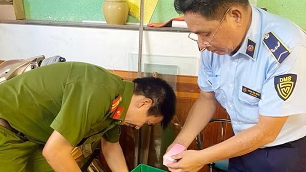 Tăng cường xử lý vi phạm về thuốc lá điện tử