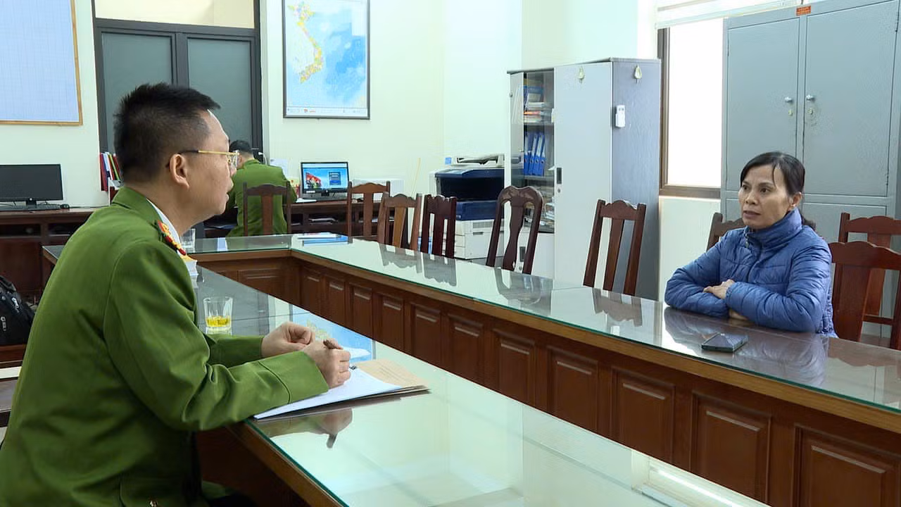 Khởi tố cặp vợ chồng sản xuất pháo hoa nổ giả sản phẩm pháp hoa Z 121 -1
