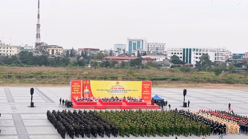 Công an các tỉnh ra quân bảo đảm ANTT Tết Nguyên đán -0