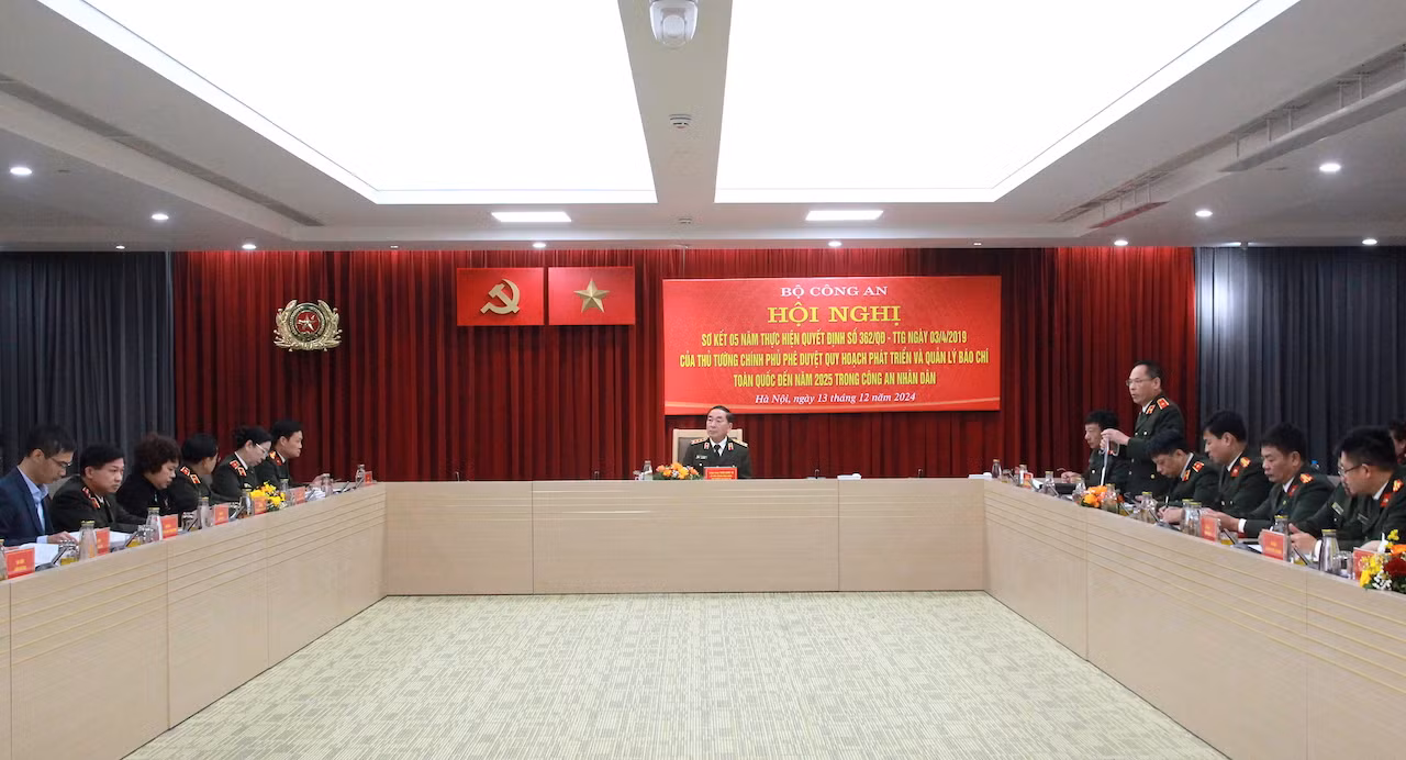Xác định rõ vai trò, tầm quan trọng của báo chí trong sự nghiệp xây dựng và bảo vệ Tổ quốc -0