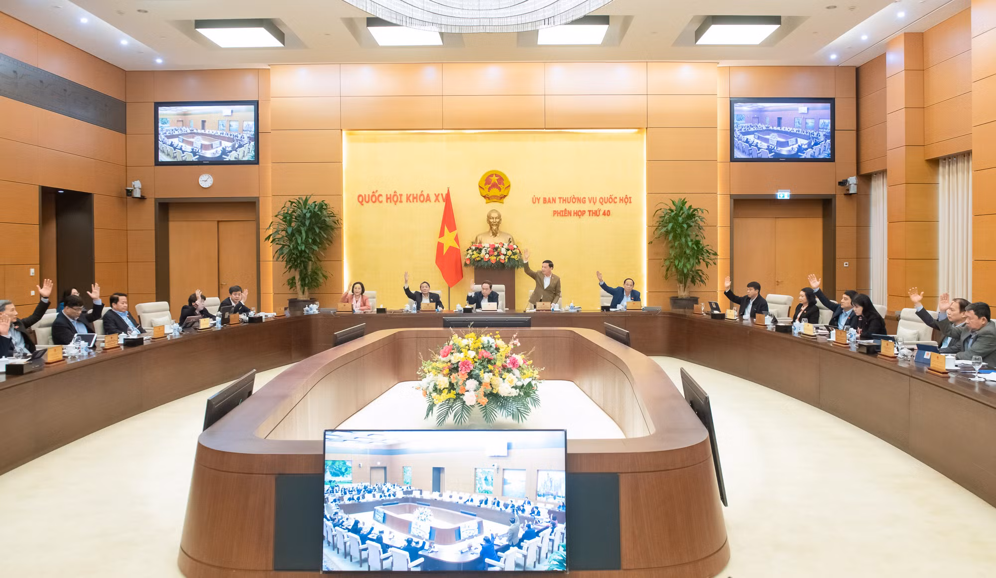 Chủ tịch Quốc hội: công tác xây dựng pháp luật phải kịp thời, khẩn trương, phúc đáp được đòi hỏi của thực tiễn -0