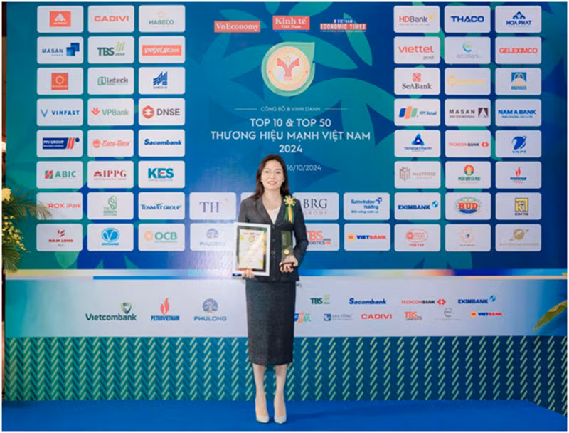 Sunshine Homes được vinh danh Top Thương hiệu Mạnh - Phát triển bền vững 2024 -0