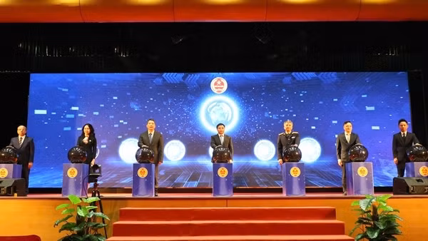 Lần đầu tiên thu thuế cán mốc 1,7 triệu tỷ đồng