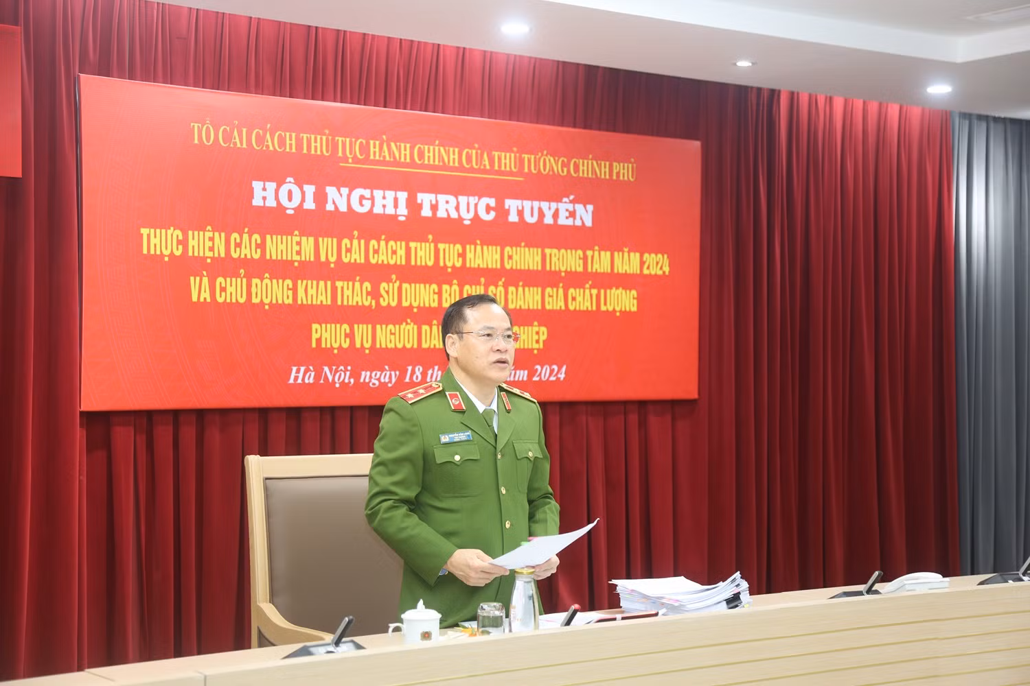 Đẩy mạnh cải cách thủ tục hành chính, nâng cao chất lượng phục vụ người dân, doanh nghiệp -0