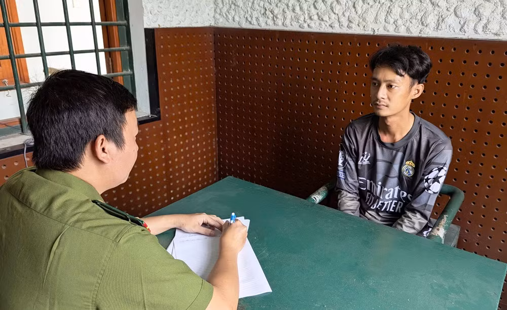 Khởi tố, bắt tạm giam tài xế điều khiển xe ô tô tải làm sập cầu T6 ở An Giang -0