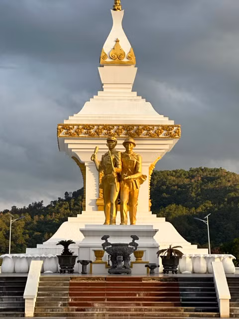 Du ký xứ Triệu voi -0