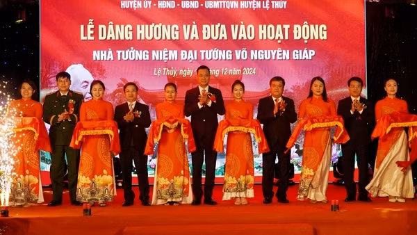 Khánh thành nhà tưởng niệm Đại tướng Võ Nguyên Giáp