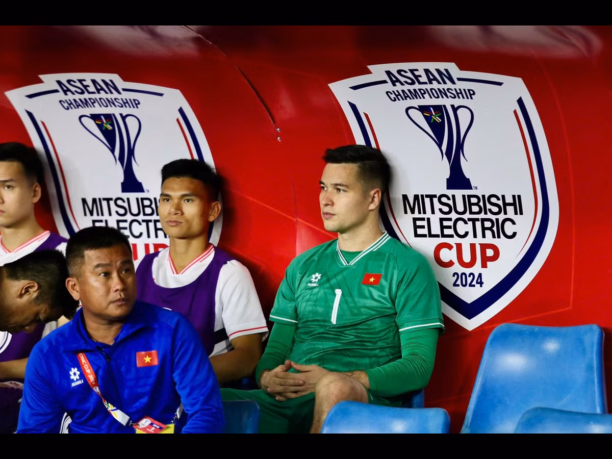 Nguyễn Filip mắc kẹt với một vấn đề -0