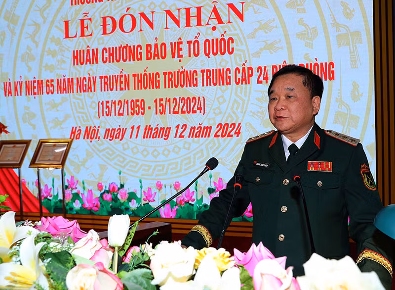 Trường Trung cấp 24 Biên phòng long trọng tổ chức Lễ đón nhận Huân chương Bảo vệ Tổ quốc -0
