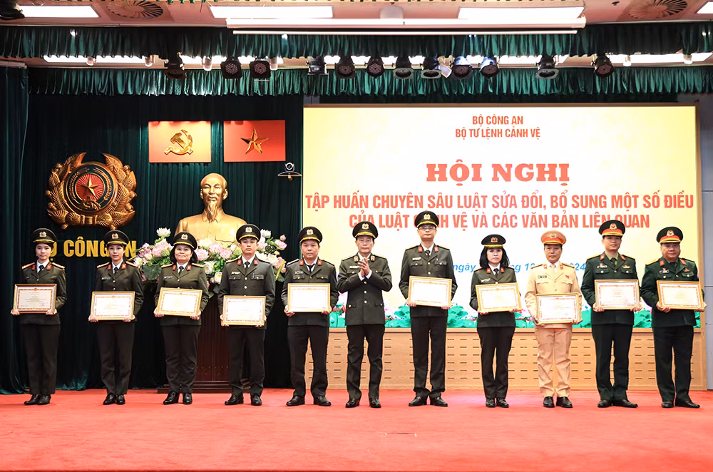 Phổ biến, tuyên truyền toàn diện, sâu sắc nội dung các chính sách cơ bản của Luật Cảnh vệ -0