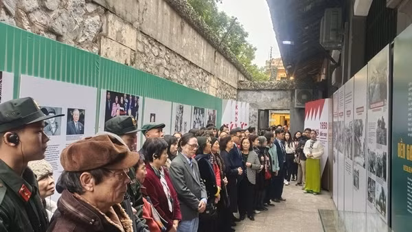 Du lịch là điểm sáng nhưng còn nhiều vướng mắc cần tháo gỡ