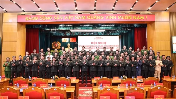 Phổ biến, tuyên truyền toàn diện, sâu sắc nội dung các chính sách cơ bản của Luật Cảnh vệ