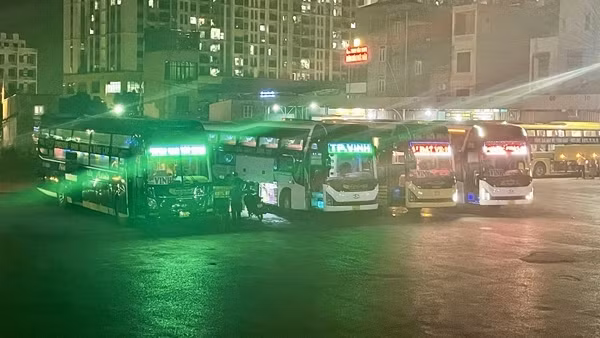 Sẽ kiểm tra việc kê khai, niêm yết giá vé máy bay, xe khách dịp Tết