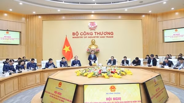 Sẽ có cơ chế đảm bảo quyền lợi cho cán bộ quản lý thị trường