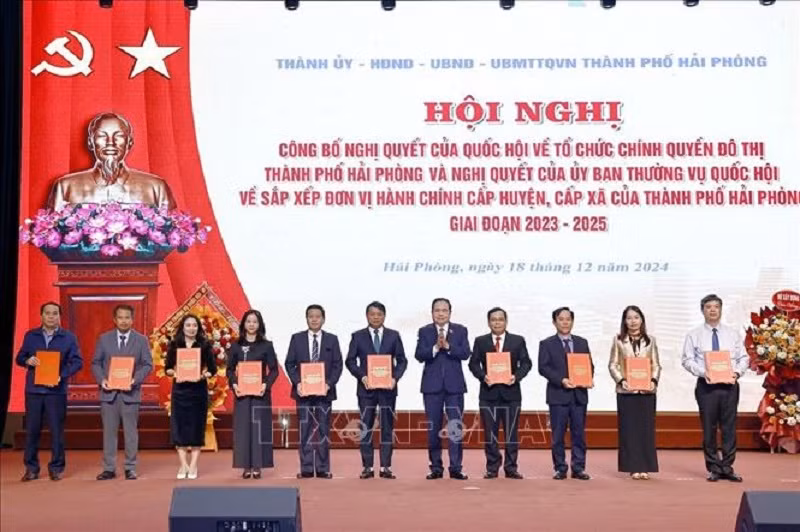 Chủ tịch Quốc hội: Hải Phòng thực hiện đồng bộ, hiệu quả, hoàn thiện mô hình tổ chức chính quyền đô thị -0