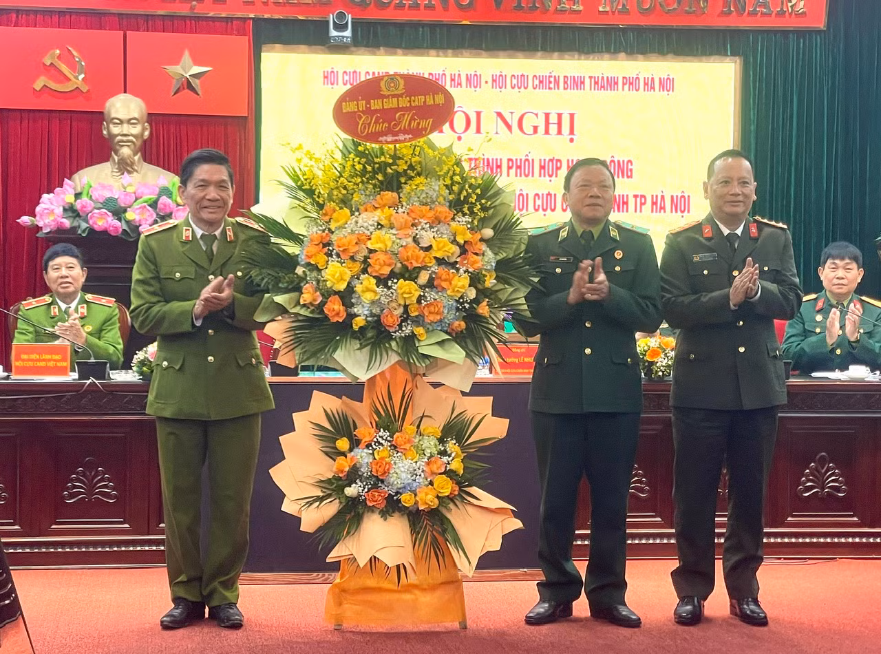 Ký chương trình phối hợp tăng cường gắn kết hoạt động giữa Hội Cựu CAND và Hội Cựu Chiến binh TP Hà Nội -0