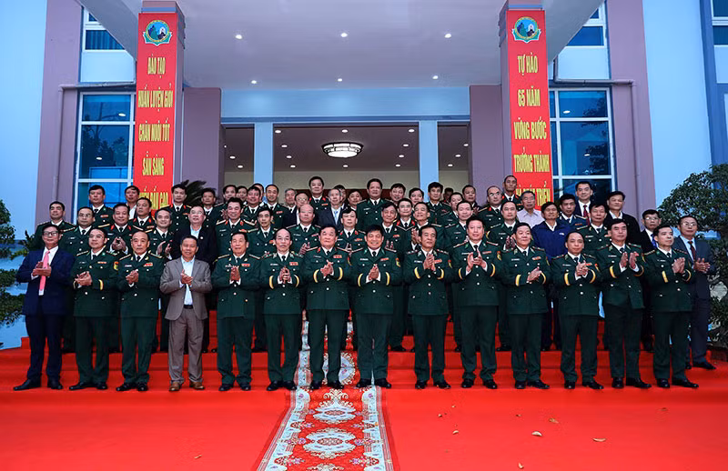 Trường Trung cấp 24 Biên phòng long trọng tổ chức Lễ đón nhận Huân chương Bảo vệ Tổ quốc -0
