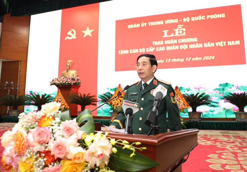 Quân ủy Trung ương, Bộ Quốc phòng tổ chức Lễ trao huân chương tặng cán bộ cấp cao Quân đội nhân dân Việt Nam. -0