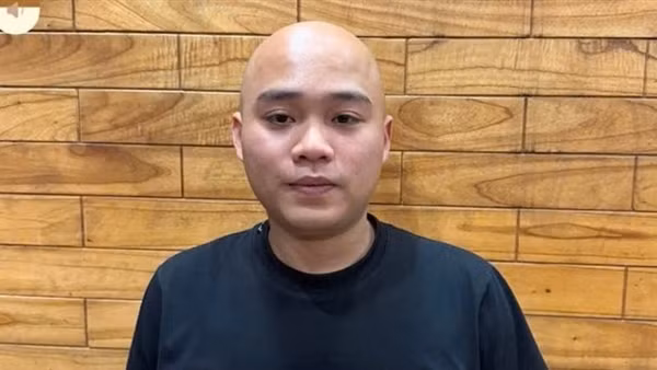Vận động đối tượng bắt giữ người trái pháp luật ra đầu thú