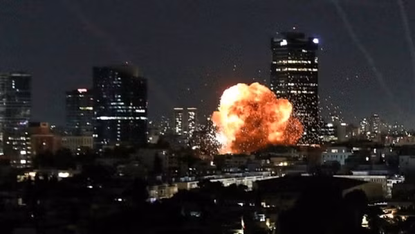 Iran: Mọi căn cứ Mỹ - Israel là “mục tiêu quân sự hợp pháp”