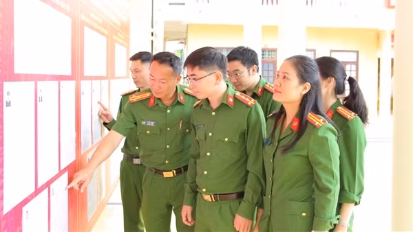 Không để bất kỳ công dân nào thiệt thòi quyền lợi bầu cử