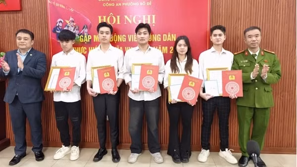 Công an TP Hà Nội chủ động trong công tác nắm, tạo nguồn đăng ký tham gia nghĩa vụ Công an nhân dân