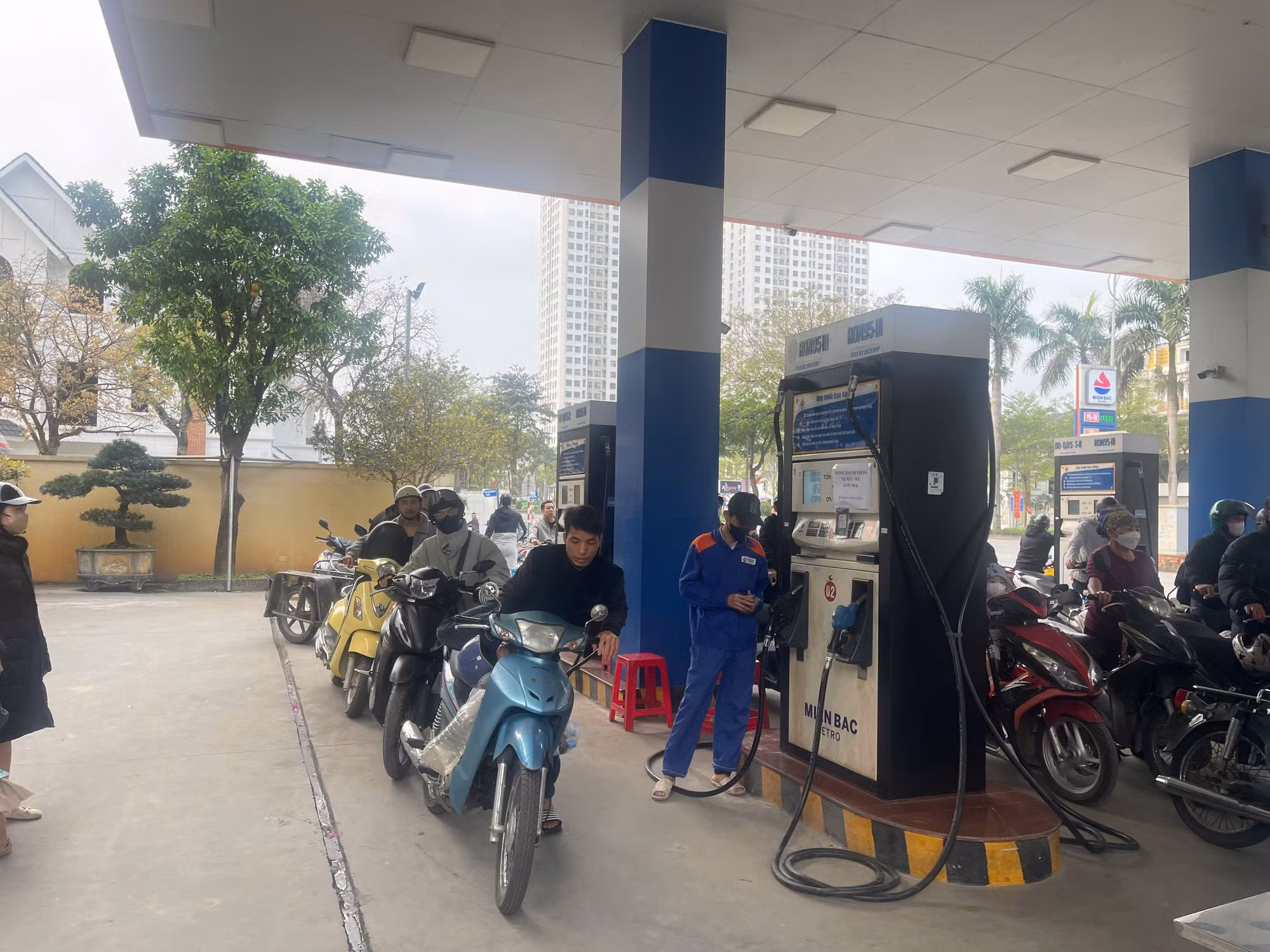 Giảm thuế nhập khẩu một số mặt hàng xăng dầu về 0% -0