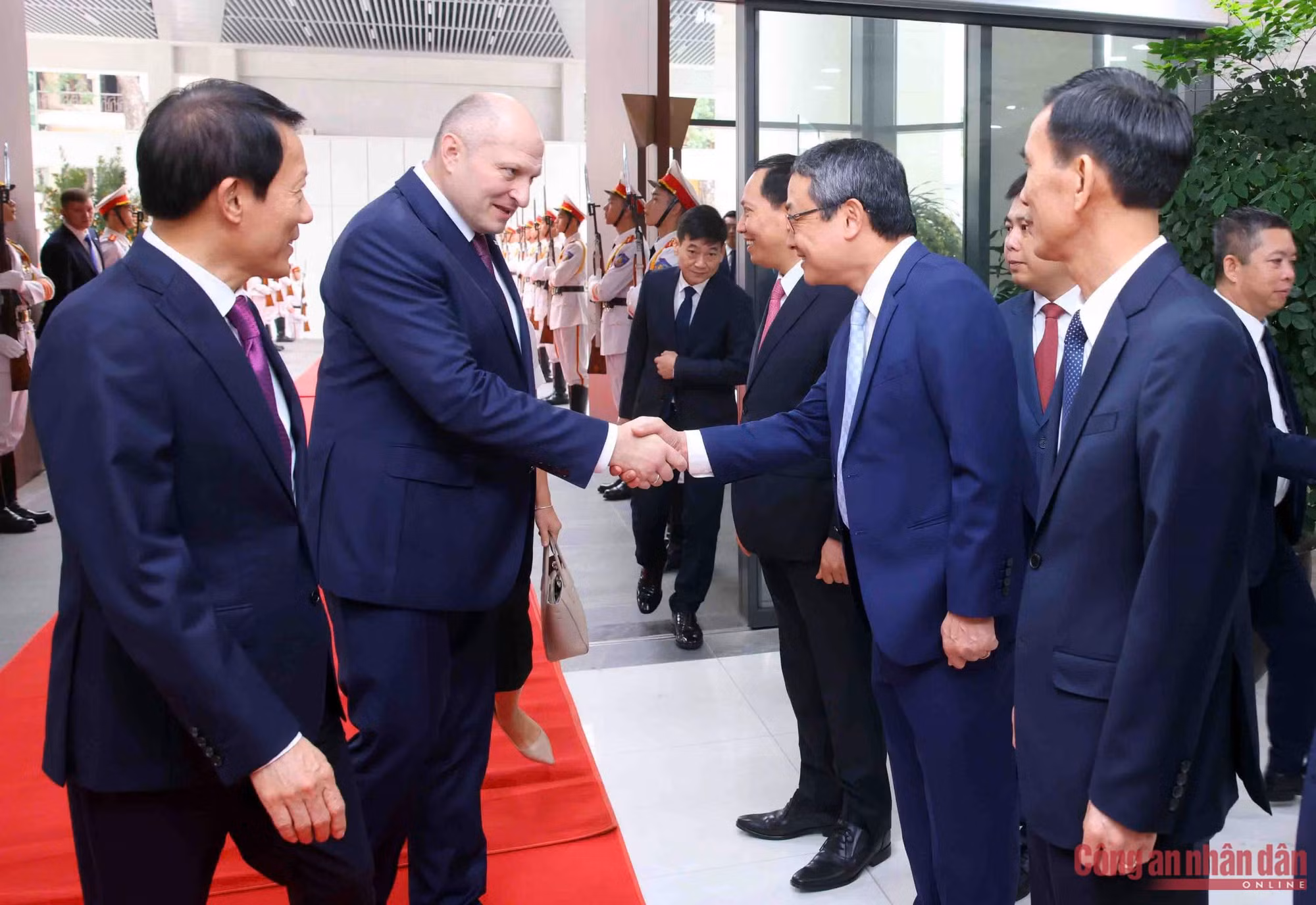 Đưa hợp tác giữa Bộ Công an Việt Nam và Bộ Tình trạng khẩn cấp Liên bang Nga lên tầm cao mới -2