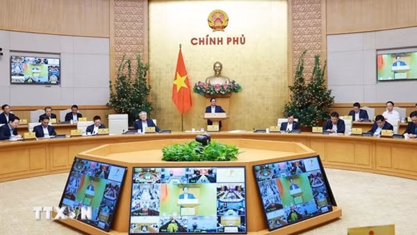 Thủ tướng: Lập kịch bản, ứng phó với tình hình, đảm bảo các mục tiêu phát triển