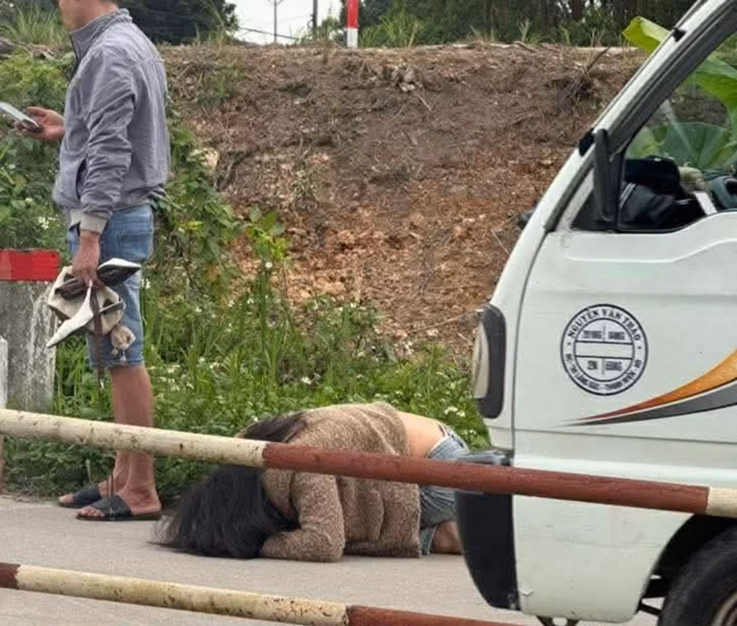 Hải Phòng: Xác minh vụ việc 1 cô gái bị cưỡng ép, bạo hành, kéo lê trên đường -0