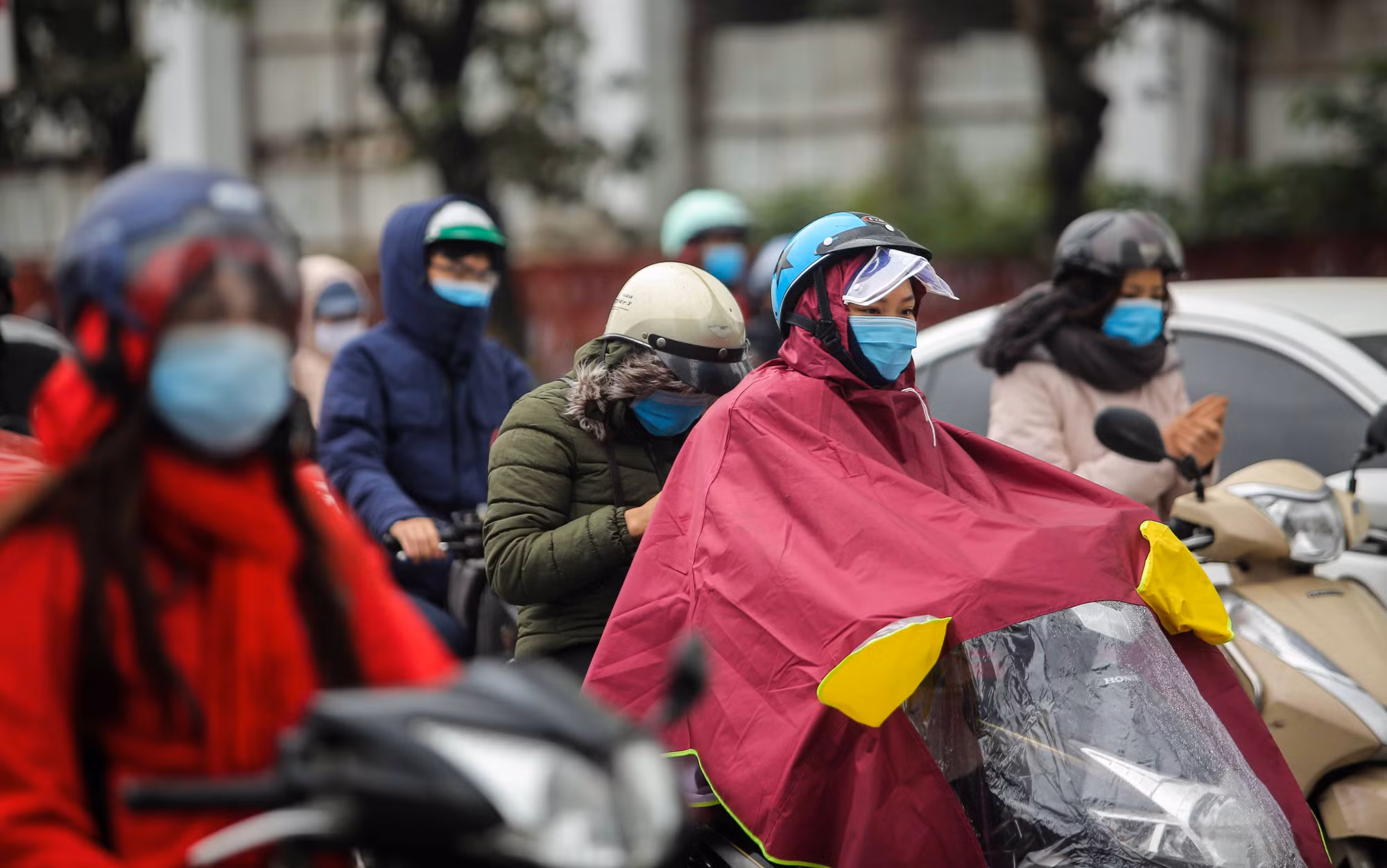 Không khí lạnh tràn về miền Bắc, trời mưa rét -0
