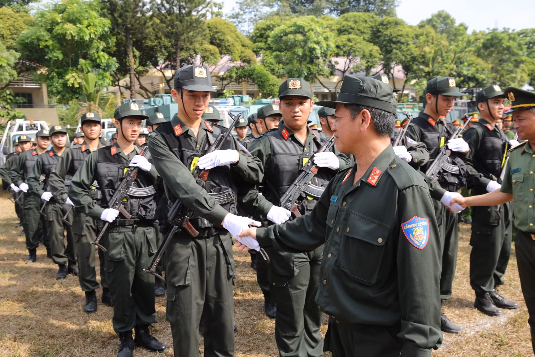 Những 