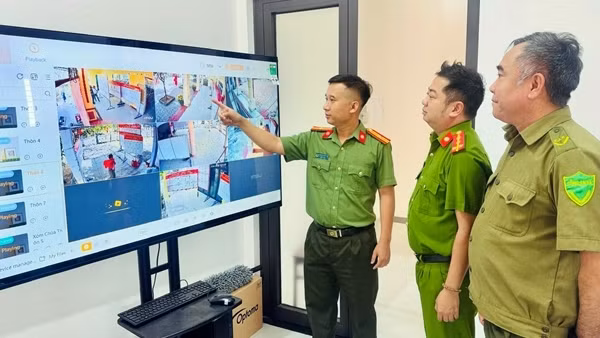 “Lá chắn thép” bảo vệ bầu cử nơi biên cương, biển đảo tại miền Trung