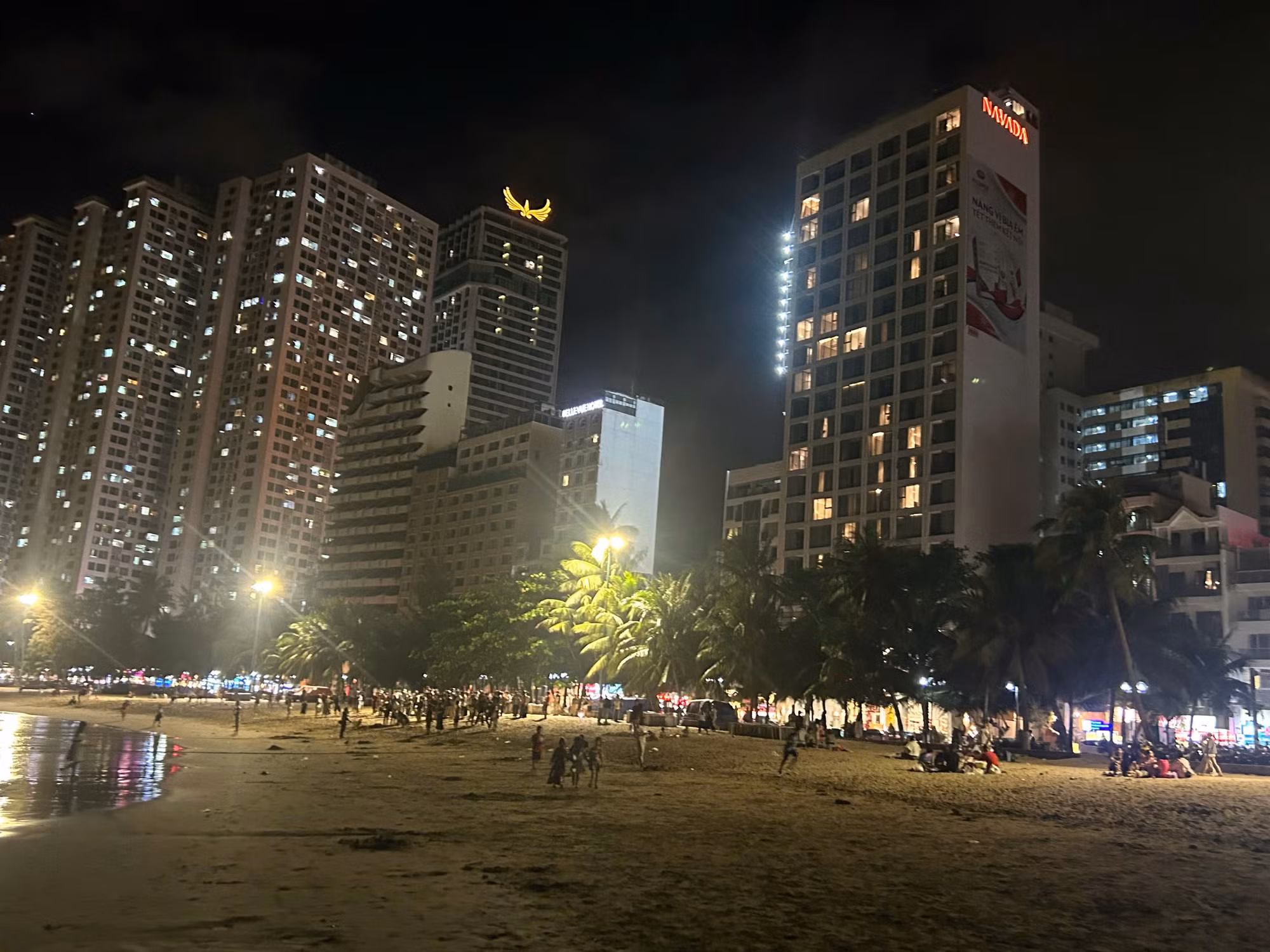 Trong hai ngày hai người bị sóng cuốn mất tích khi đang tắm biển ở Khánh Hòa -0