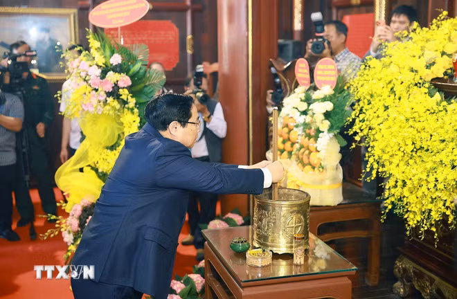 Thủ tướng: Đồng chí Phạm Văn Đồng để lại 5 bài học quý báu, thiết thực -0