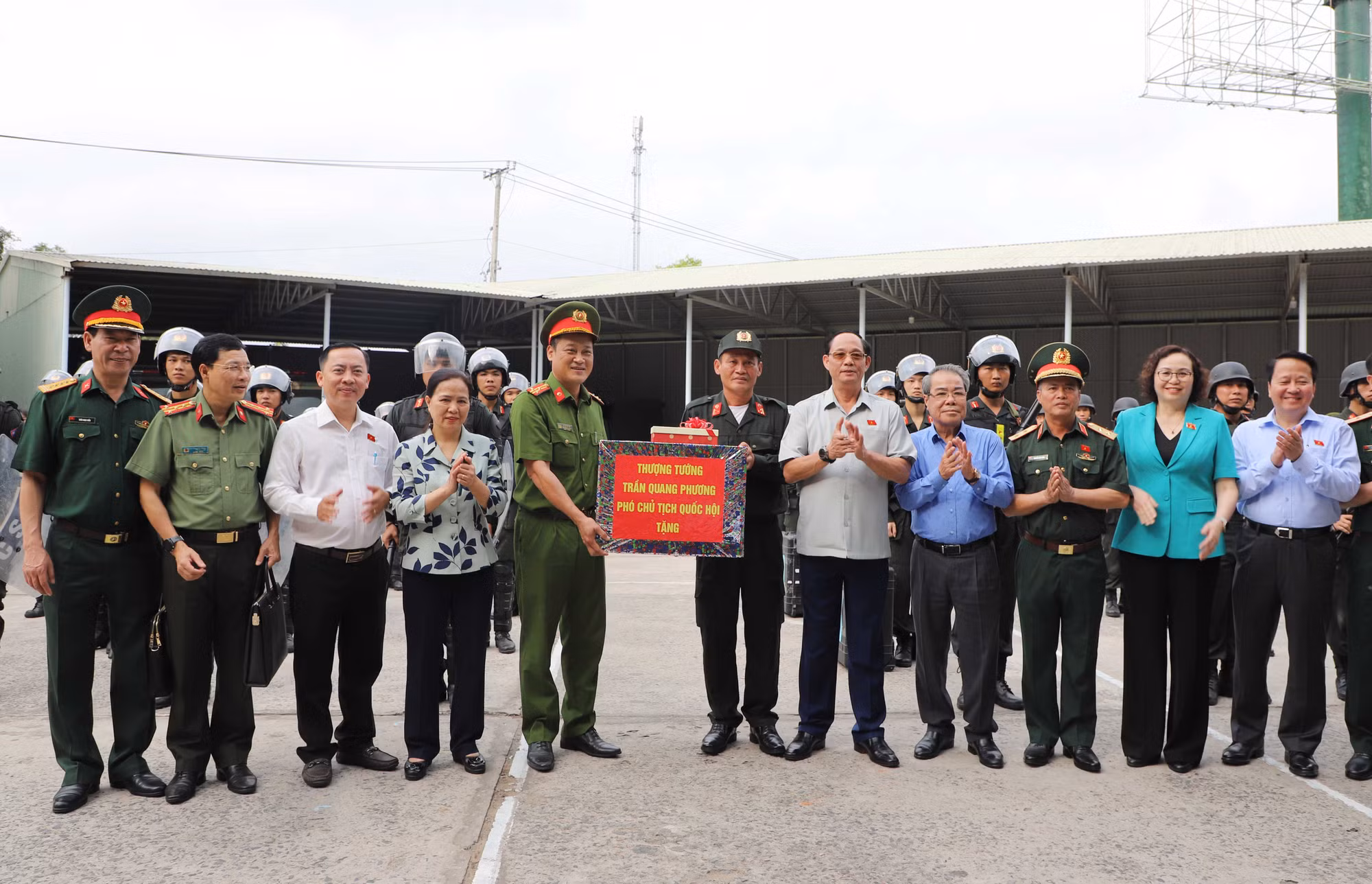 Phó Chủ tịch Quốc hội kiểm tra công tác bảo vệ bầu cử tại Phòng CSCĐ Công an TP Cần Thơ -0